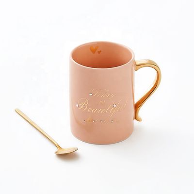 quality Custom 400ml rosa Geschenk Milch Porzellan Tasse wiederverwendbar Kaffee Keramik Becher mit Löffel als Geschenk Set factory
